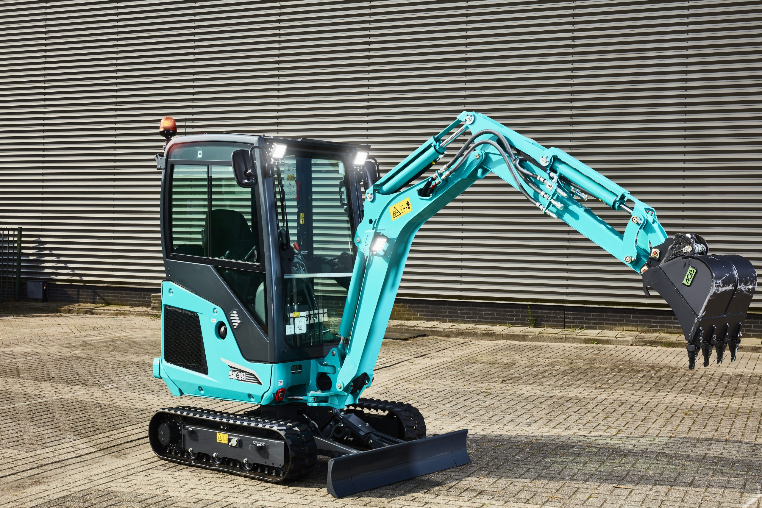 kobelco mini excavator